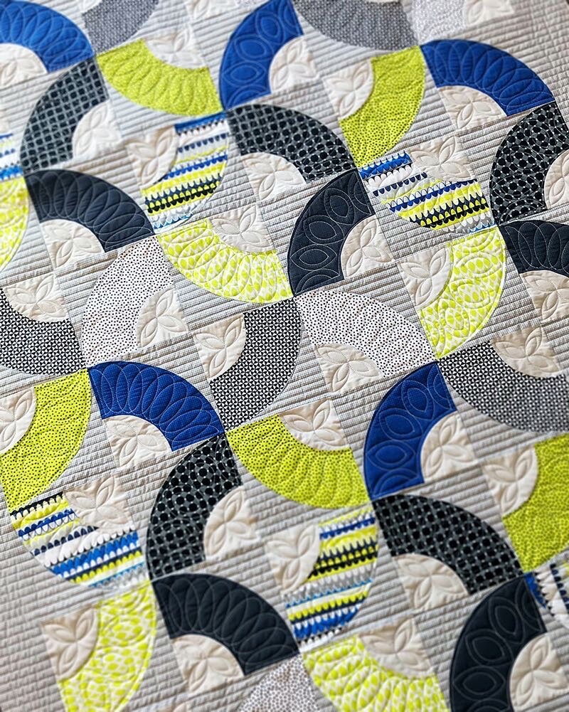 Quiltachusetts What Knot Quilt Pattern Finished Size: 49"x63"