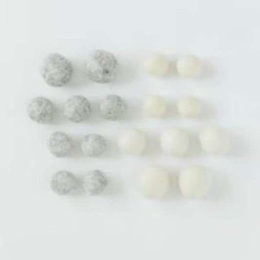 RETIRED!! Kimberbell Kimberbellishments Winter Wonderland Wool Felt Balls (18 Balls Various Sizes)