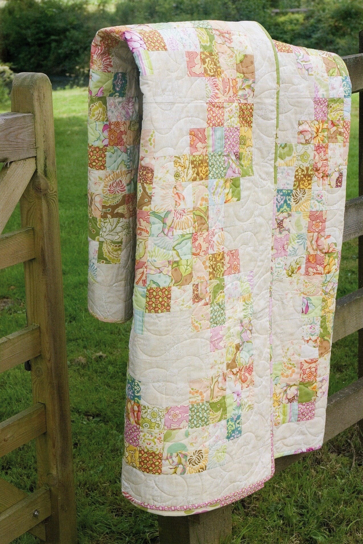 Pam & Nicky Lintott Jelly Roll Quilts Pattern Book (17 Projects Per Book)