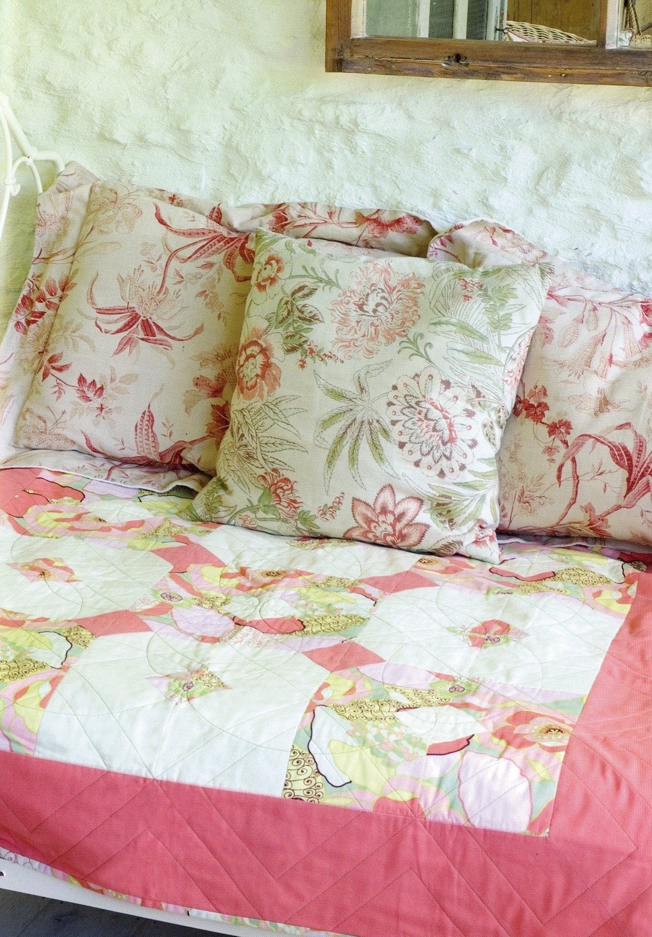 David & Charles Quilt Patterns The Quilter's Bible (Over 100 Quilters Block Patterns Per Book)