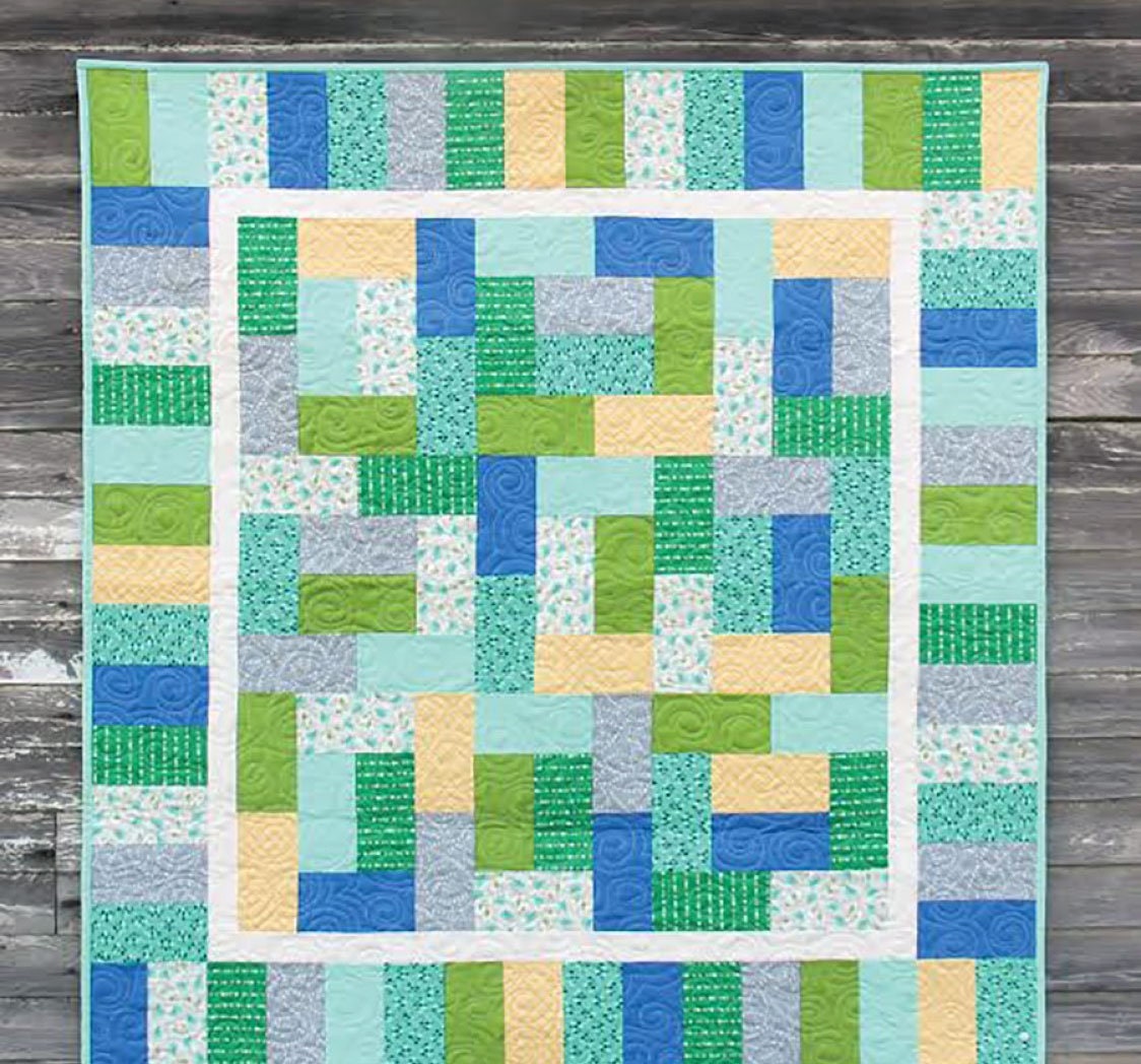 Cluck Cluck Sew Mingle Quilt Pattern Finished Size: 40" x 42.5"