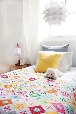 Stashbooks Amanda Jean Nyberg No Scrap Left Behind Quilts Pattern Book - 16 Quilt Projects That Celebrate Scraps Of All Sizes (Softcover)