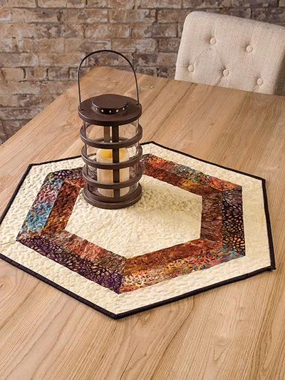 Annie's Quilting Precut Table Runners & Toppers Pattern Book - 13 Precut Friendly Projects (Softcover) A141401