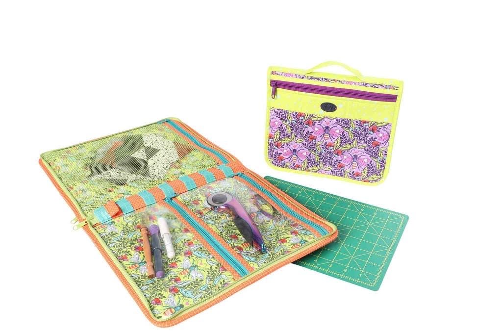 ByAnnie Zip It Up Bag Pattern - 2 Size Variations Per Pattern (14 Colors of 18"x54" Mesh Packs Sold Separately)