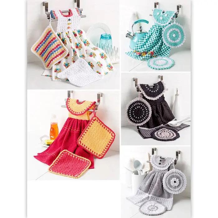 Annie's Crochet Dress Me Up Towel Toppers - 6 Vintage-Style Toppers With Matching Accessories (Softcover) 871823