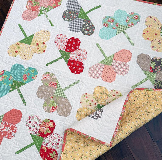 The Pattern Basket Magnolia Quilt Pattern Finished Size: 44.5"x44.5" TPB 2404