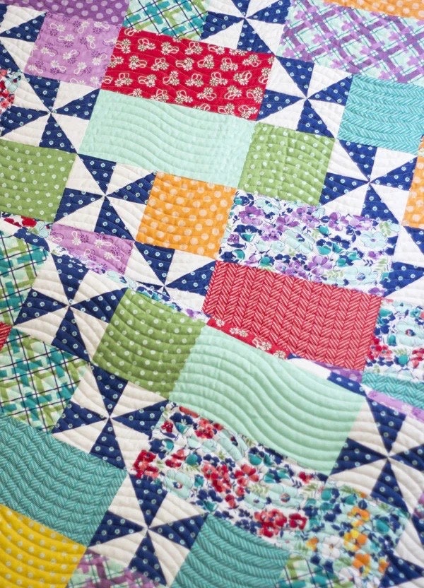 Cluck Cluck Sew Playful Quilt Pattern Finished Size: 38"x45.5"