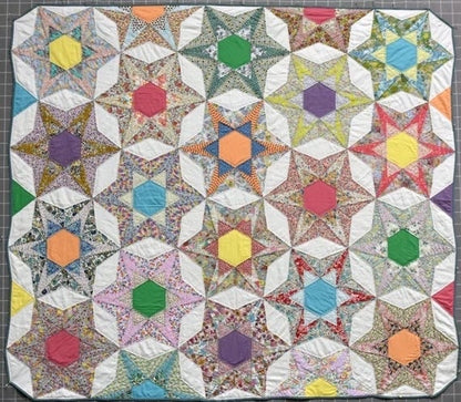 Jen Kingwell Designs 4 O'Clock in Peru Quilt Pattern Finished Size: 74.5"x65"