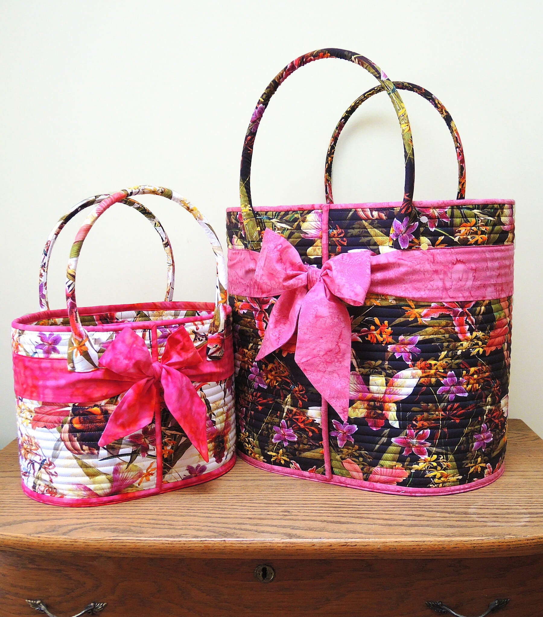 Aunties Two Rockport Carryalls Sewing Pattern -2 Size Variations Per Pattern AT615