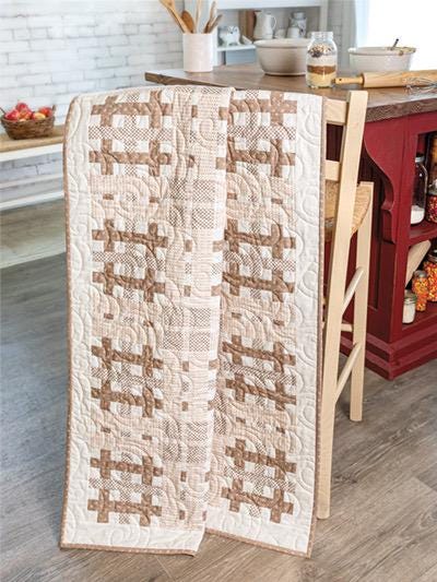 Annie's Quilting Autumn Quilting with Wendy Sheppard Pattern Book - 9 Vibrant Designs For Fall (Softcover) A141530