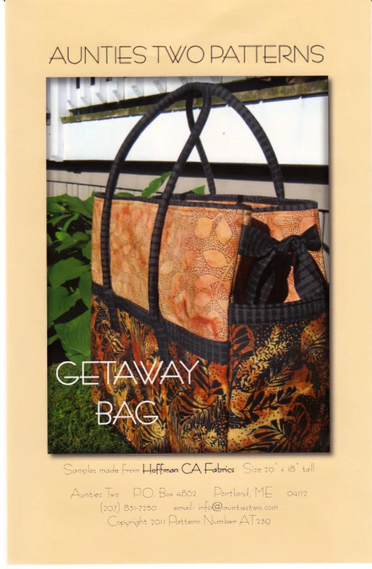 Aunties Two Getaway Bag Pattern AT239 Finished Size: 20"x18"