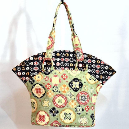 Around The Bobbin Sassy Tote Bag Pattern ATB-121